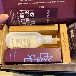 Madison Reed hair color kit Modena Brown. 5.5NNN